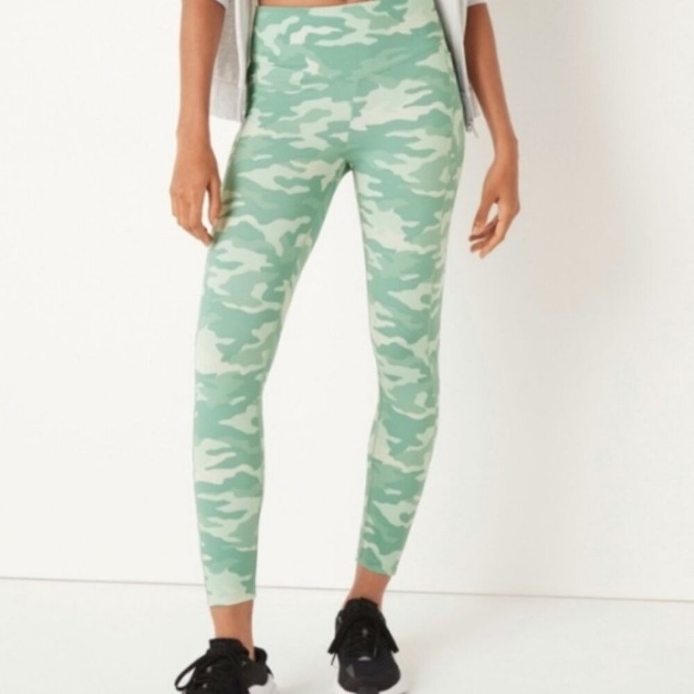 Size XL PINK Active camo leggings Green